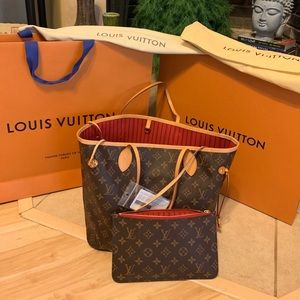 Louis Vuitton Purse.